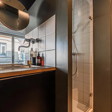 L'eclat Urbain - Darchi Gare Et Petite-france Apartment *